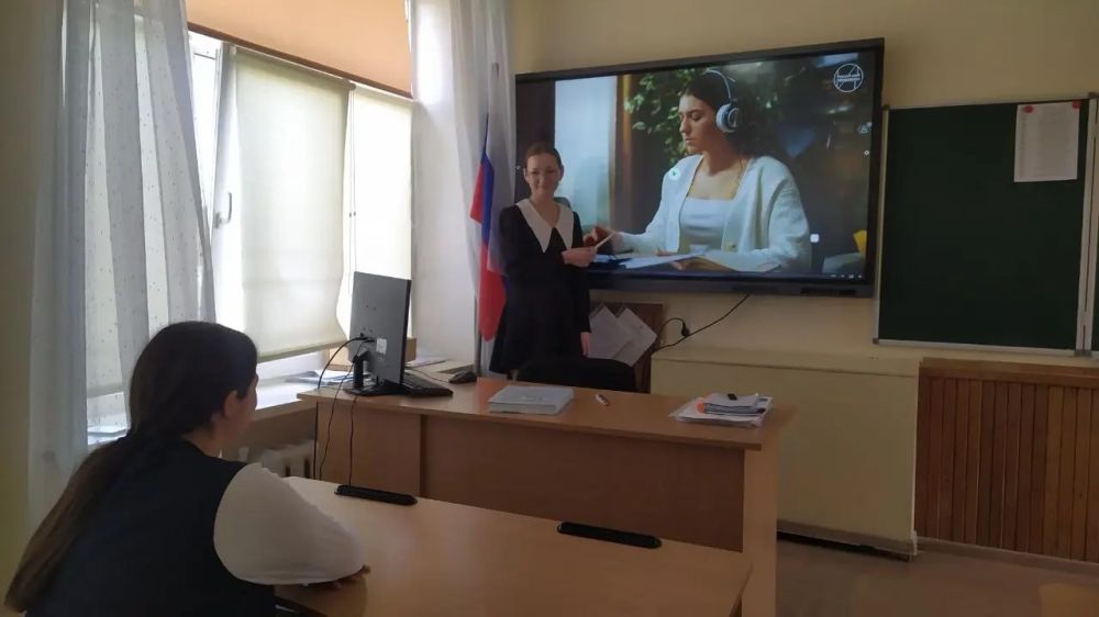 В школе Докучаевска прошло профориентационное занятие «Россия — мои горизонты» В школе Докучаевска прошло профориентационное занятие «Россия — мои горизонты»