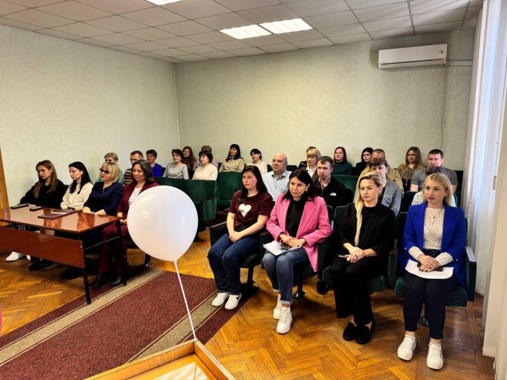Елена Рязанцева: В здании Управы Пролетарского внутригородского района Администрации городского округа Донецк прошло торжественное собрание, посвящённое Дню местного самоуправления Елена Рязанцева: В здании Управы Пролетарского внутригородского района Администрации городского округа Донецк прошло торжественное собрание, посвящённое Дню местного самоуправления