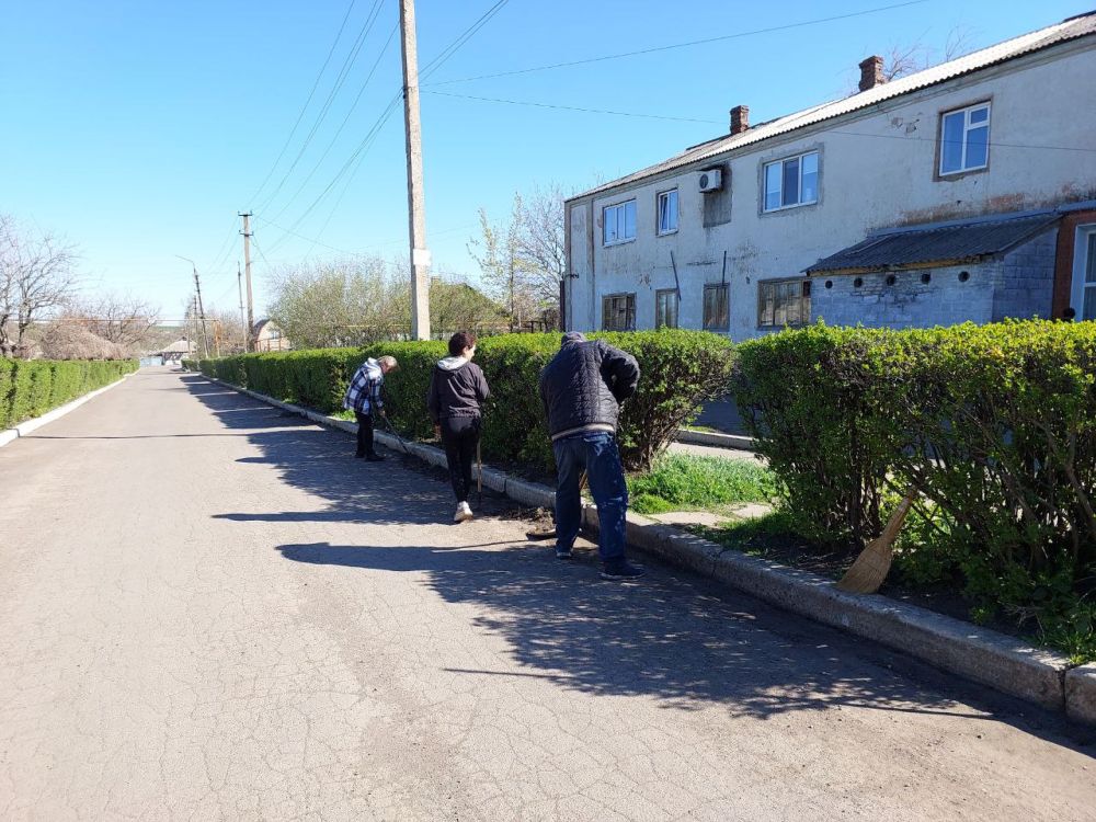 В рамках подготовки к празднованию 80-летия Дня Победы и ко Всемирному дню Земли 18 и 19 апреля МБУ "Рыбинский СДК" в сотрудничестве с Рыбинской библиотекой и ГБОУ "Рыбинская школа Волновахского М.О." был организован... В рамках подготовки к празднованию 80-летия Дня Победы и ко Всемирному дню Земли 18 и 19 апреля МБУ "Рыбинский СДК" в сотрудничестве с Рыбинской библиотекой и ГБОУ "Рыбинская школа Волновахского М.О." был организован...