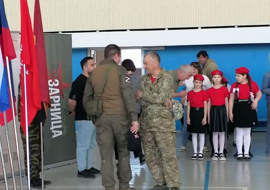 Дмитрий Огилец: 18.04.2025 в г.Шахтерске прошли зональные соревнования ( Шахтёрский муниципальный округ, г. Торез, г. Снежное и г. Амвросиевка) Всероссийской военно-патриотической игры " Зарница 2.0 ". Команды ребят... Дмитрий Огилец: 18.04.2025 в г.Шахтерске прошли зональные соревнования ( Шахтёрский муниципальный округ, г. Торез, г. Снежное и г. Амвросиевка) Всероссийской военно-патриотической игры " Зарница 2.0 ". Команды ребят...