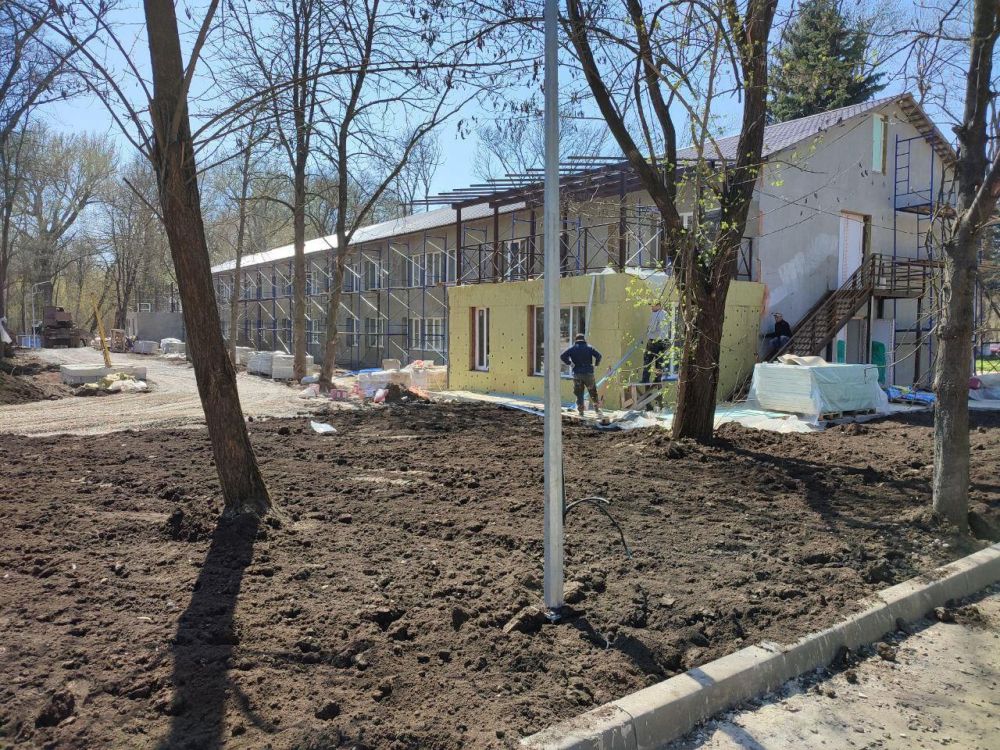 Амурская область продолжает работы в Амвросиевском реабилитационном центре Амурская область продолжает работы в Амвросиевском реабилитационном центре