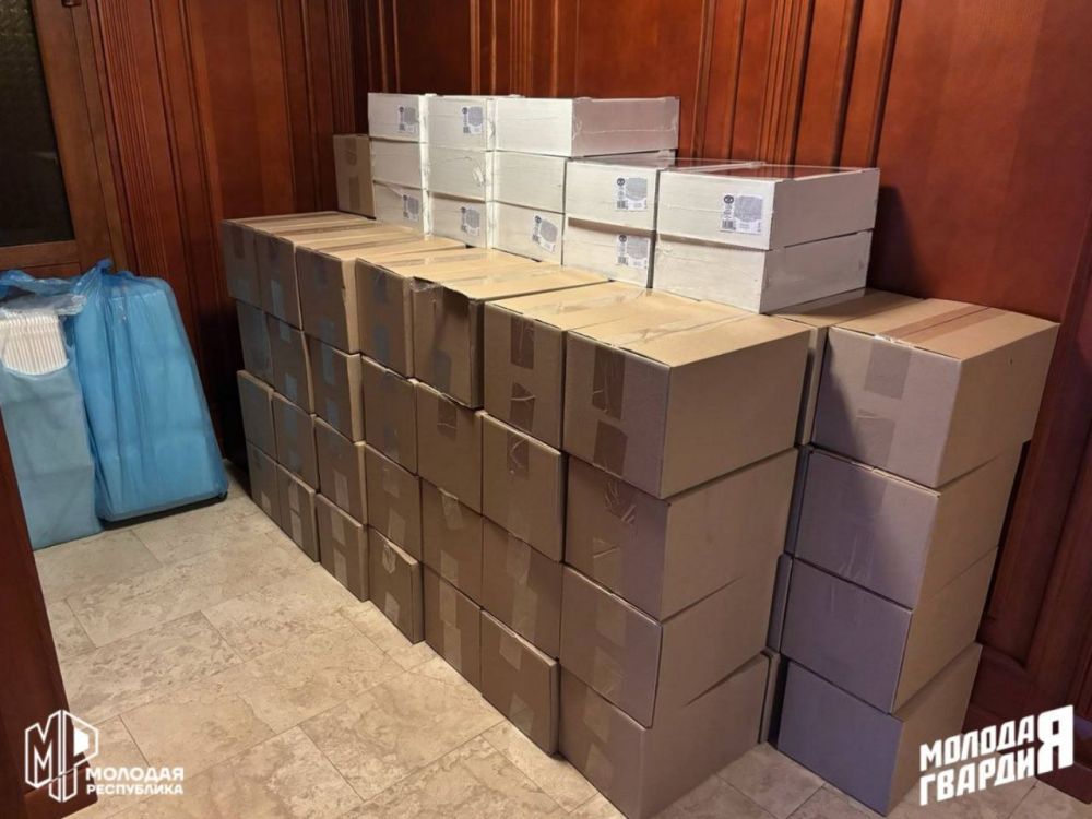 Молодёжка Горловки дарит праздничное настроение Молодёжка Горловки дарит праздничное настроение