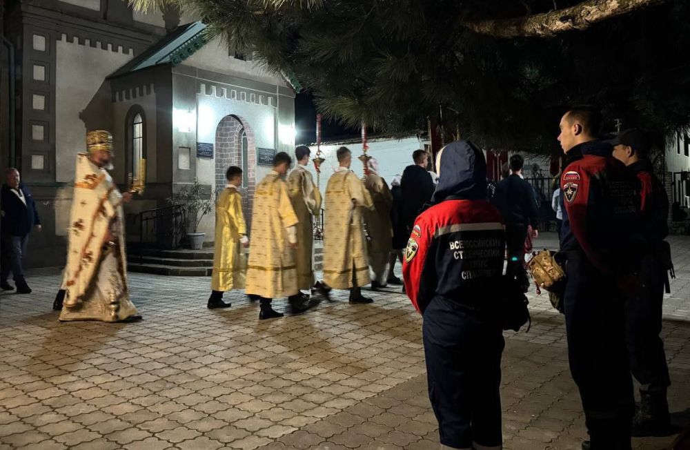 Добровольцы Донецкого РО ВСКС обеспечили безопасность праздничных богослужений Добровольцы Донецкого РО ВСКС обеспечили безопасность праздничных богослужений