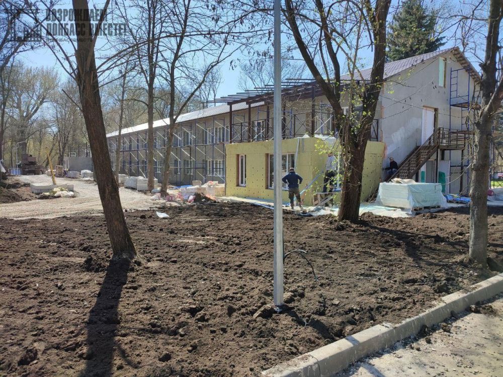 Игорь Лызов: Амурская область продолжает работы в Амвросиевском реабилитационном центре Игорь Лызов: Амурская область продолжает работы в Амвросиевском реабилитационном центре