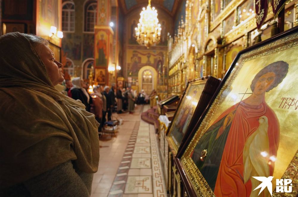 В Мариуполе празднуют Воскресение Христово В Мариуполе празднуют Воскресение Христово