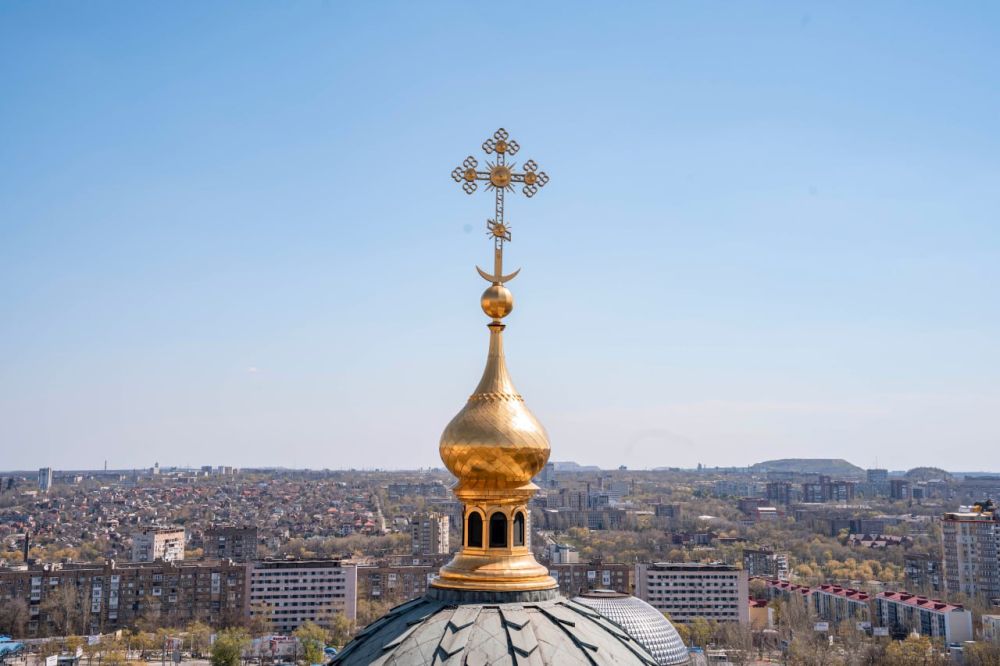 Светлая точка на карте города Светлая точка на карте города