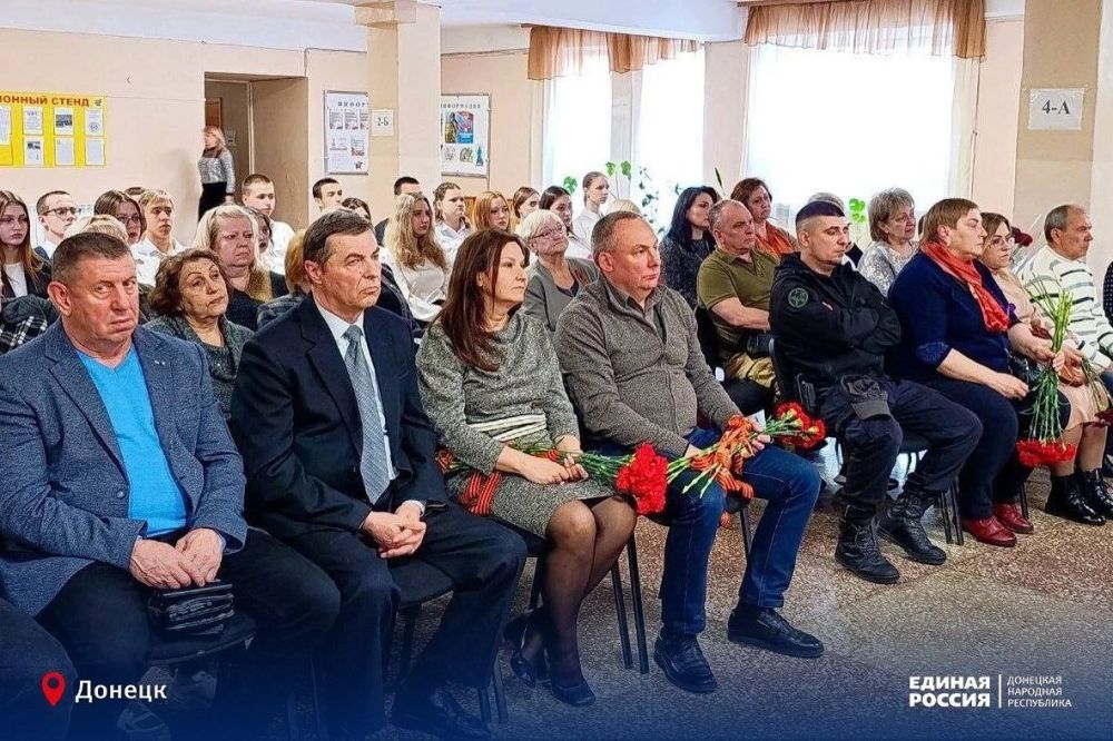 Память о героях будет всегда жить в их родной школе! Память о героях будет всегда жить в их родной школе!