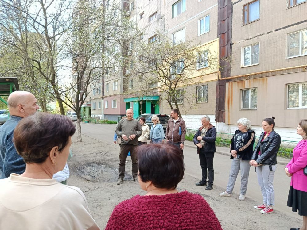 На территории города Макеевки продолжается реализация проекта «Управдом» На территории города Макеевки продолжается реализация проекта «Управдом»