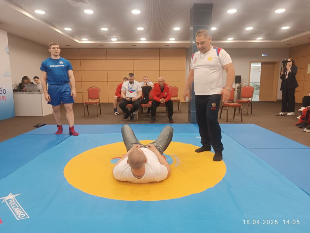 Юрий Мартынов: Преподаватели физической культуры школ нашей Республики приняли участие в межрегиональном форуме «Самбо в школу» Юрий Мартынов: Преподаватели физической культуры школ нашей Республики приняли участие в межрегиональном форуме «Самбо в школу»