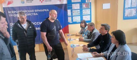 СПЕЦИАЛИСТЫ ФИЛИАЛА «АМВРОСИЕВКАТЕПЛОСЕТЬ» В РАМКАХ ВСЕРОССИЙСКОЙ ЯРМАРКИ ТРУДОУСТРОЙСТВА РАССКАЗАЛИ СОИСКАТЕЛЯМ О РАБОТЕ НА ПРЕДПРИЯТИИ СПЕЦИАЛИСТЫ ФИЛИАЛА «АМВРОСИЕВКАТЕПЛОСЕТЬ» В РАМКАХ ВСЕРОССИЙСКОЙ ЯРМАРКИ ТРУДОУСТРОЙСТВА РАССКАЗАЛИ СОИСКАТЕЛЯМ О РАБОТЕ НА ПРЕДПРИЯТИИ