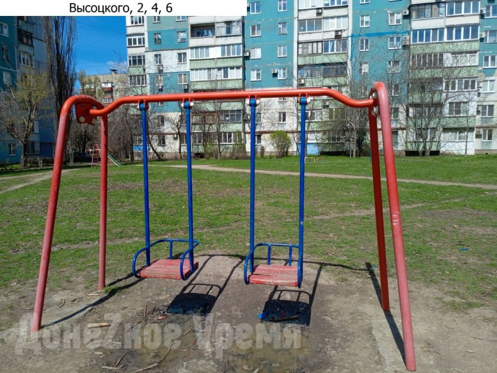 Площадки старше родителей: детям Текстильщика практически негде играть Площадки старше родителей: детям Текстильщика практически негде играть
