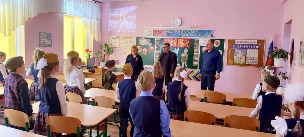 В рамка реализации проекта «Мир возможностей» Партии «Единая Россия» школа №5 города Докучаевска присоединилась ко Всероссийской акции «Наследники Победы» В рамка реализации проекта «Мир возможностей» Партии «Единая Россия» школа №5 города Докучаевска присоединилась ко Всероссийской акции «Наследники Победы»