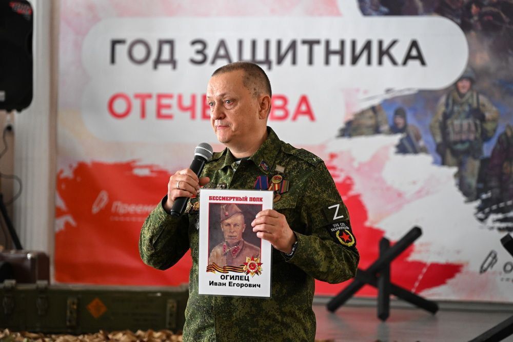 Думаю, не только у меня стоял ком в горле во время открытого урока, который прошел сегодня в моей родной макеевской школе, сейчас - лицее №1 Думаю, не только у меня стоял ком в горле во время открытого урока, который прошел сегодня в моей родной макеевской школе, сейчас - лицее №1