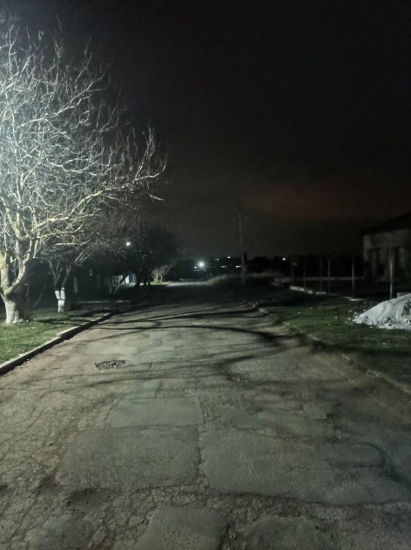 Сергей Юзвинкевич: Во исполнение поручения Главы Донецкой Народной Республики Пушилина Дениса Владимировича в Володарском муниципальном округе продолжается ремонт и расширение сети уличного освещения Сергей Юзвинкевич: Во исполнение поручения Главы Донецкой Народной Республики Пушилина Дениса Владимировича в Володарском муниципальном округе продолжается ремонт и расширение сети уличного освещения