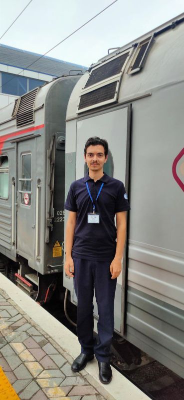 Студенты Донецкого института железнодорожного транспорта проходят практическое обучение в Ростове-на-Дону Студенты Донецкого института железнодорожного транспорта проходят практическое обучение в Ростове-на-Дону