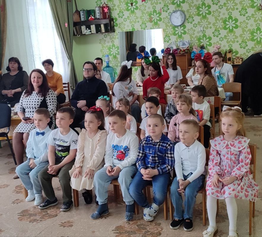 Игра "Угадай мелодию" для торезской детворы Игра "Угадай мелодию" для торезской детворы