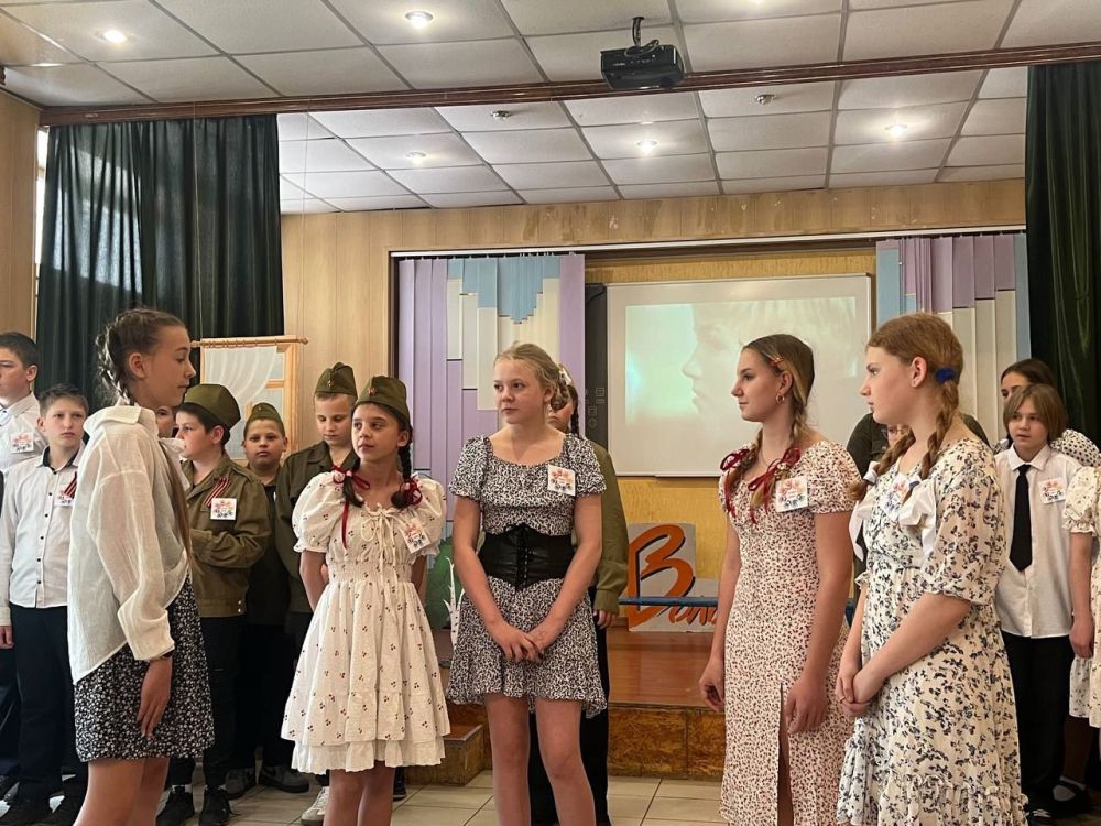 В школе Ждановки прошла защита творческих отчетов «Волонтёрскими дорогами» В школе Ждановки прошла защита творческих отчетов «Волонтёрскими дорогами»