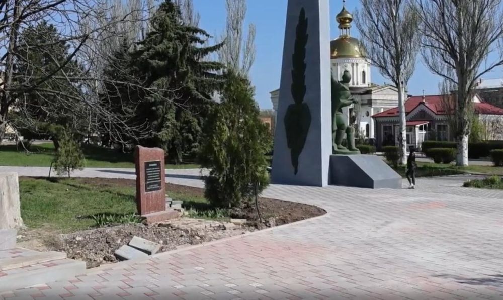 Николай Михайлов: При поддержке Бурятии продолжается ремонт Мемориального комплекса в Старобешево Николай Михайлов: При поддержке Бурятии продолжается ремонт Мемориального комплекса в Старобешево