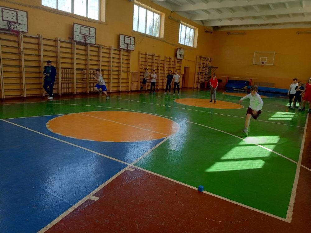 В Ждановке прошло городское соревнования по легкой атлетике В Ждановке прошло городское соревнования по легкой атлетике
