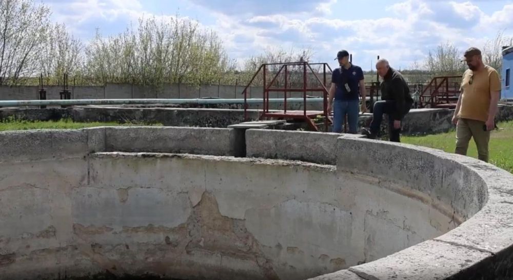 В Комсомольском при поддержке Бурятии начался ремонт канализационной насосной станции В Комсомольском при поддержке Бурятии начался ремонт канализационной насосной станции