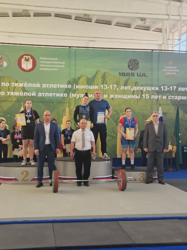 Юрий Мартынов: Подошел к окончанию второй соревновательный день Чемпионата и Первенства Южного федерального округа по тяжелой атлетике, который принес нашей команде ещё 2 золотые медали Юрий Мартынов: Подошел к окончанию второй соревновательный день Чемпионата и Первенства Южного федерального округа по тяжелой атлетике, который принес нашей команде ещё 2 золотые медали