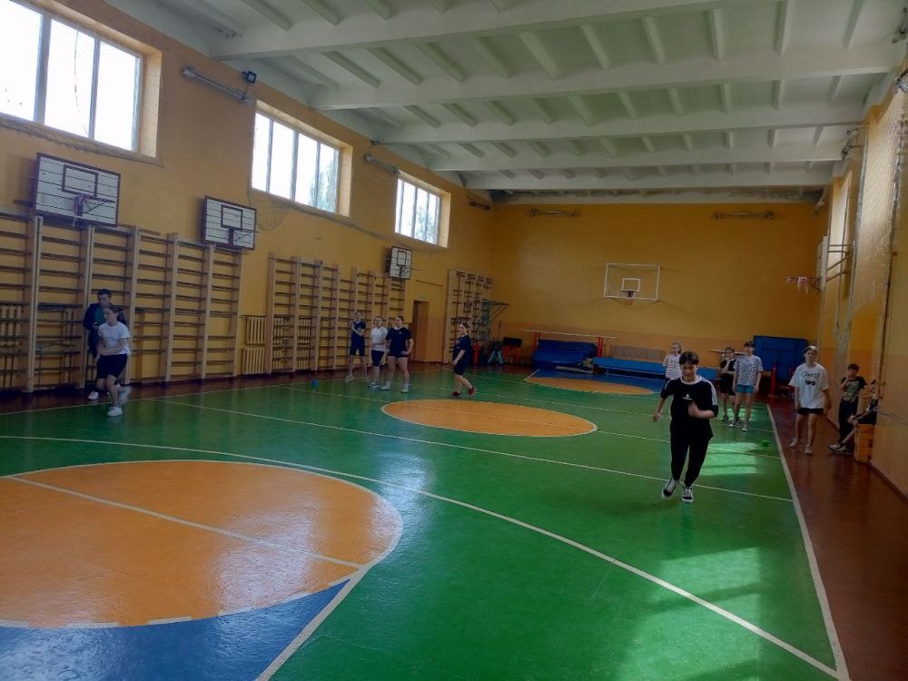 В Ждановке прошло городское соревнования по легкой атлетике В Ждановке прошло городское соревнования по легкой атлетике