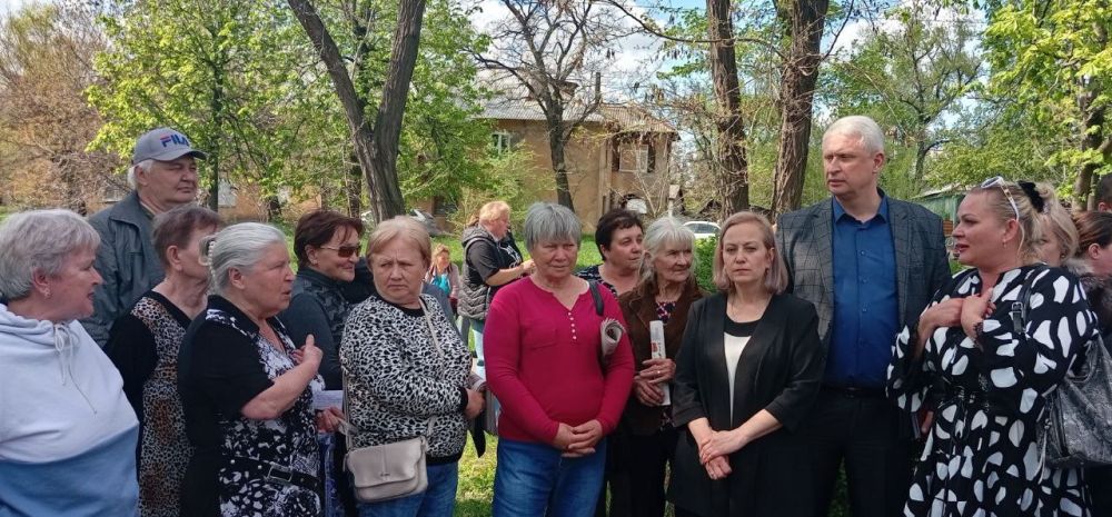 Наталья Бегуненко: В Петровском районе города Донецка продолжаются сходы с жителями Наталья Бегуненко: В Петровском районе города Донецка продолжаются сходы с жителями