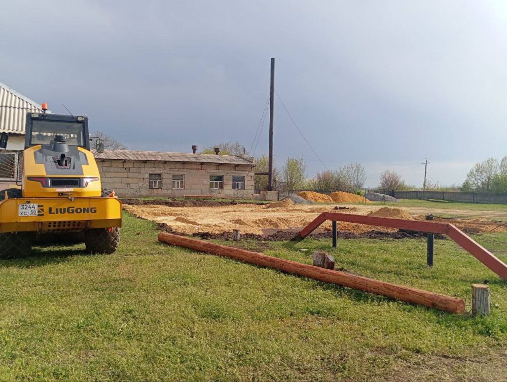 Денис Зубов: При поддержке шеф-региона Нижегородской области в городском округе Иловайск начаты работы по строительству спортивной площадки на территории ГБОУ «СШ №14» Денис Зубов: При поддержке шеф-региона Нижегородской области в городском округе Иловайск начаты работы по строительству спортивной площадки на территории ГБОУ «СШ №14»