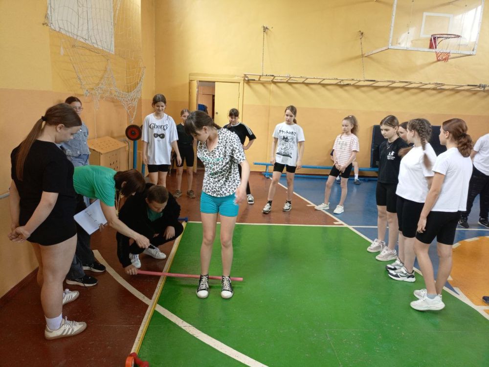 В Ждановке прошло городское соревнования по легкой атлетике В Ждановке прошло городское соревнования по легкой атлетике