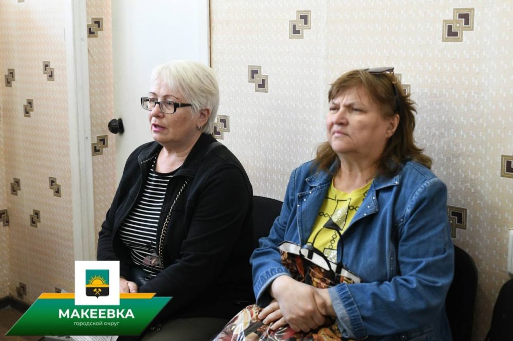 Первый замглавы Макеевки провела приём жителей в Центрально-Городском районе Первый замглавы Макеевки провела приём жителей в Центрально-Городском районе