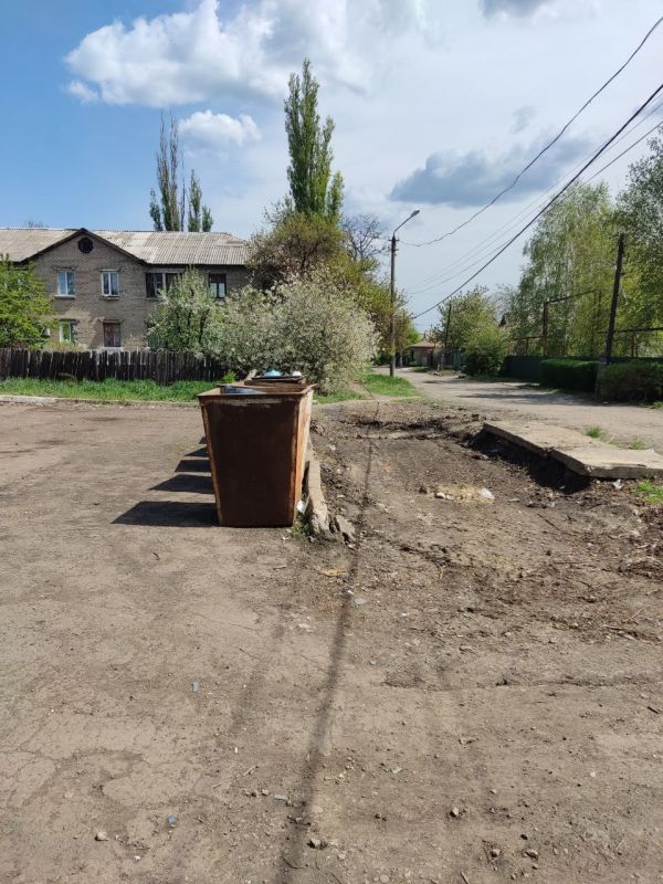 О ситуации с уборкой мусора в городе Ждановка О ситуации с уборкой мусора в городе Ждановка