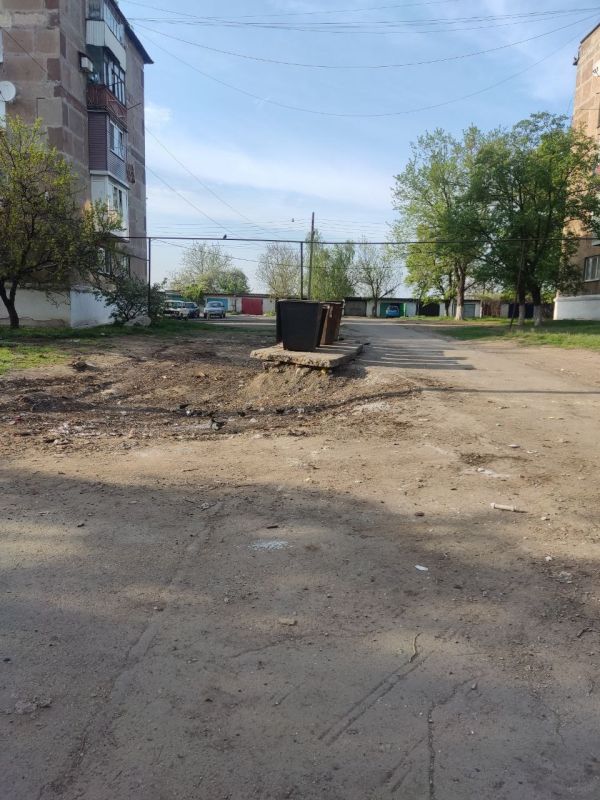 О ситуации с уборкой мусора в городе Ждановка О ситуации с уборкой мусора в городе Ждановка