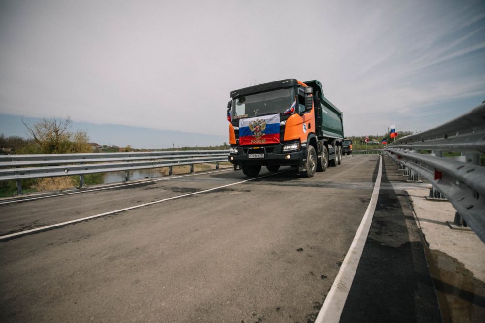 Олег Моргун: В Старом Крыму открыли движение по двум новым мостовым переходам через реку Кальчик Олег Моргун: В Старом Крыму открыли движение по двум новым мостовым переходам через реку Кальчик