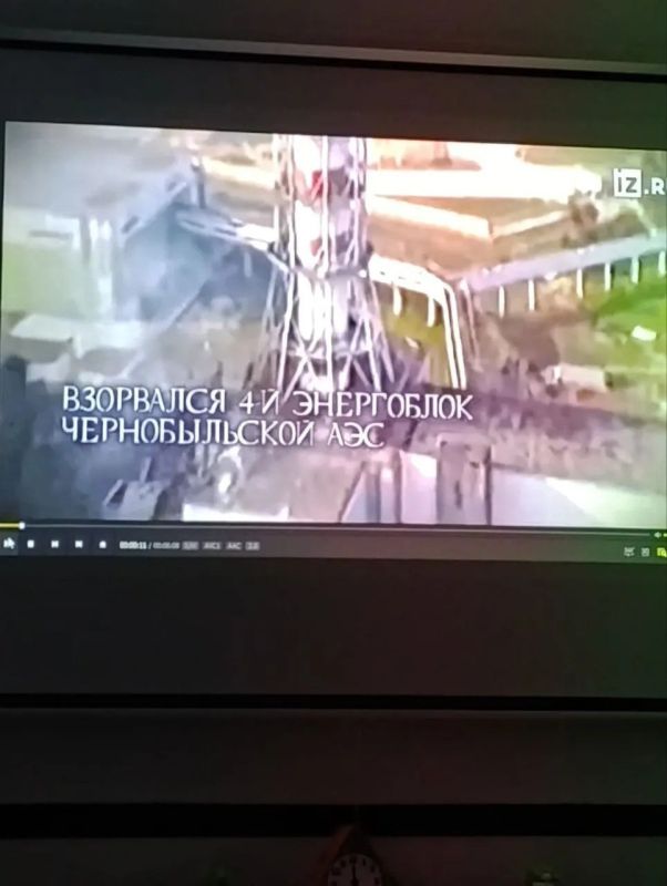 Сотрудники Амвросиевского Центра культуры и досуга «Виктория» провели информационно-познавательную беседу для подростков «Звонят Чернобыля колокола», приуроченную к Дню памяти о Чернобыльской катастрофе Сотрудники Амвросиевского Центра культуры и досуга «Виктория» провели информационно-познавательную беседу для подростков «Звонят Чернобыля колокола», приуроченную к Дню памяти о Чернобыльской катастрофе