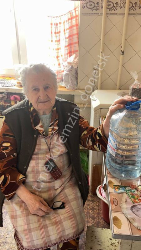 Алексей Кулемзин: Доброта не знает границ: в Донецке продолжается акция «Эстафета добра» Алексей Кулемзин: Доброта не знает границ: в Донецке продолжается акция «Эстафета добра»