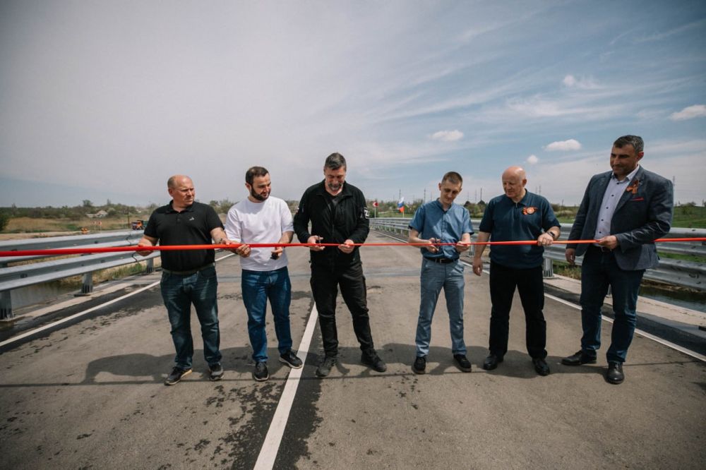 Олег Моргун: В Старом Крыму открыли движение по двум новым мостовым переходам через реку Кальчик Олег Моргун: В Старом Крыму открыли движение по двум новым мостовым переходам через реку Кальчик
