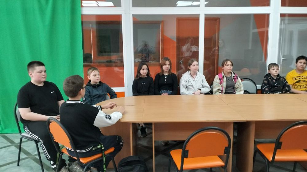 В МБУ «Ольгинский ДК» прошел информационно-исторический час «Жизнь после взрыва», приуроченный 39-й годовщине трагедии на Чернобыльской атомной электростанции В МБУ «Ольгинский ДК» прошел информационно-исторический час «Жизнь после взрыва», приуроченный 39-й годовщине трагедии на Чернобыльской атомной электростанции