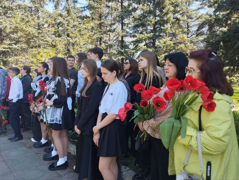 В Ждановке почтили память погибших в радиационных авариях и катастрофах В Ждановке почтили память погибших в радиационных авариях и катастрофах