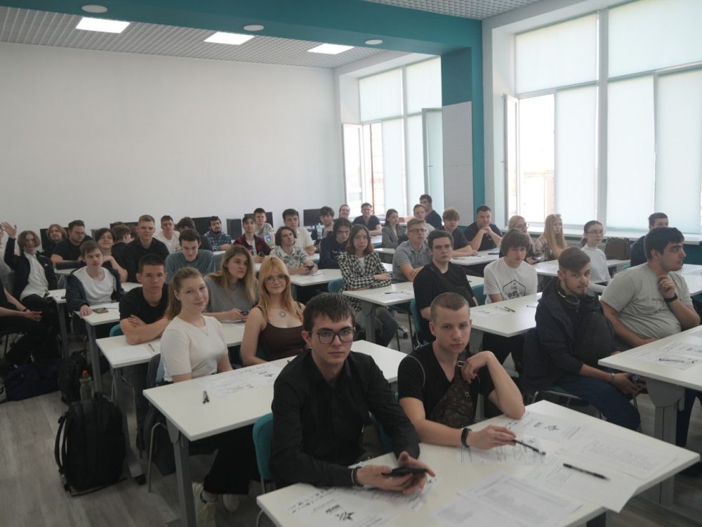 Олег Трофимов: Сегодня Республика присоединилась к масштабной просветительской акции «Диктант Победы 2025», посвященной 80-летию со Дня Победы в Великой Отечественной войне Олег Трофимов: Сегодня Республика присоединилась к масштабной просветительской акции «Диктант Победы 2025», посвященной 80-летию со Дня Победы в Великой Отечественной войне