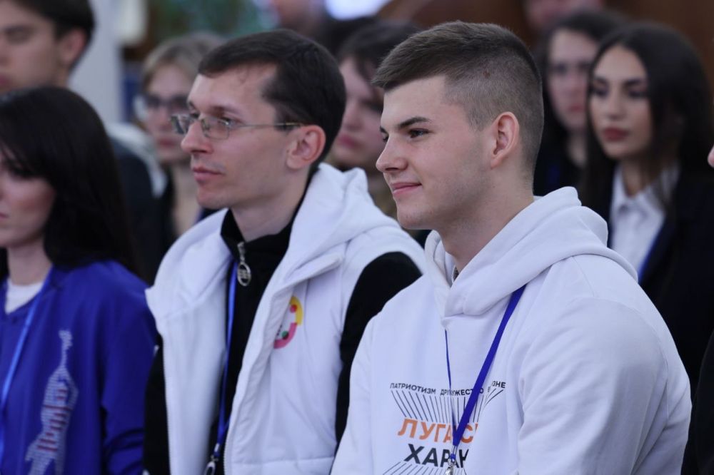 Артём Жога: В Екатеринбурге проходит молодёжный форум "Россия и Запад: глобальное противостояние" Артём Жога: В Екатеринбурге проходит молодёжный форум "Россия и Запад: глобальное противостояние"