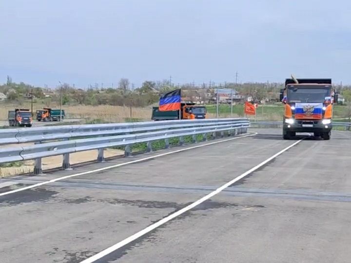 В посёлке Старый Крым открыли движение по двум мостам В посёлке Старый Крым открыли движение по двум мостам