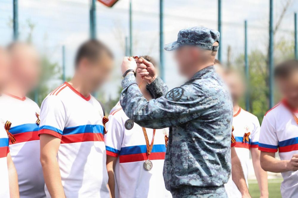 Команда ГУФСИН России по ДНР заняла второе место на соревнованиях по мини-футболу среди ведомств Республики Команда ГУФСИН России по ДНР заняла второе место на соревнованиях по мини-футболу среди ведомств Республики