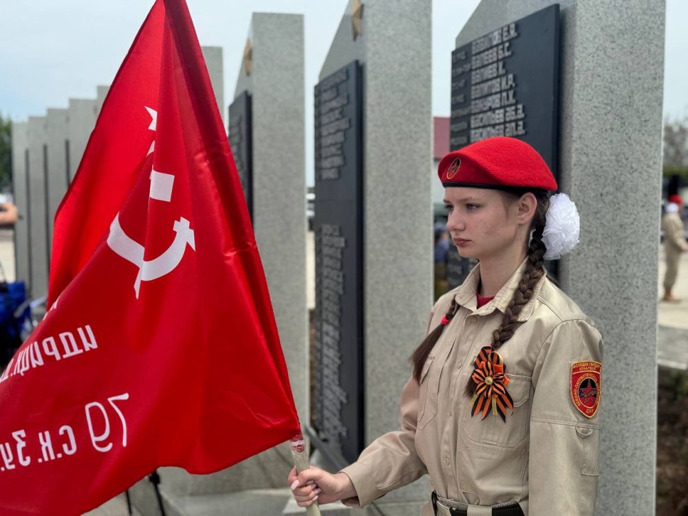 Снежнянцы приняли участие в Международной исторической акции "Диктант Победы", инициированной Единой Россией Снежнянцы приняли участие в Международной исторической акции "Диктант Победы", инициированной Единой Россией