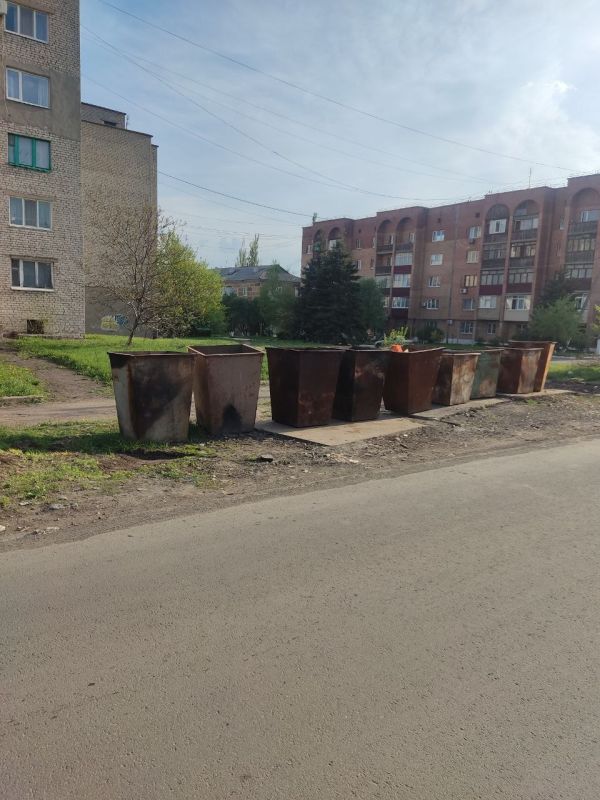 О ситуации с уборкой мусора в городе Ждановка О ситуации с уборкой мусора в городе Ждановка