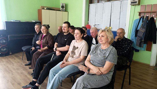 Ветеран-защитник Родины пообщался с коллективом Дома культуры Ветеран-защитник Родины пообщался с коллективом Дома культуры