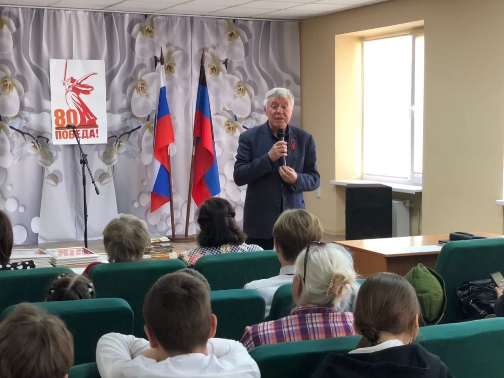 В Ждановке подвели итоги конкурса чтецов «Помнит сердце, не забудет никогда» В Ждановке подвели итоги конкурса чтецов «Помнит сердце, не забудет никогда»