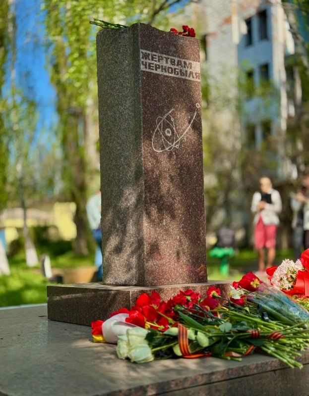 Александр Шатов: В Шахтерске провели памятное мероприятие, посвященное 39-й годовщине трагедии на Чернобыльской АЭС Александр Шатов: В Шахтерске провели памятное мероприятие, посвященное 39-й годовщине трагедии на Чернобыльской АЭС
