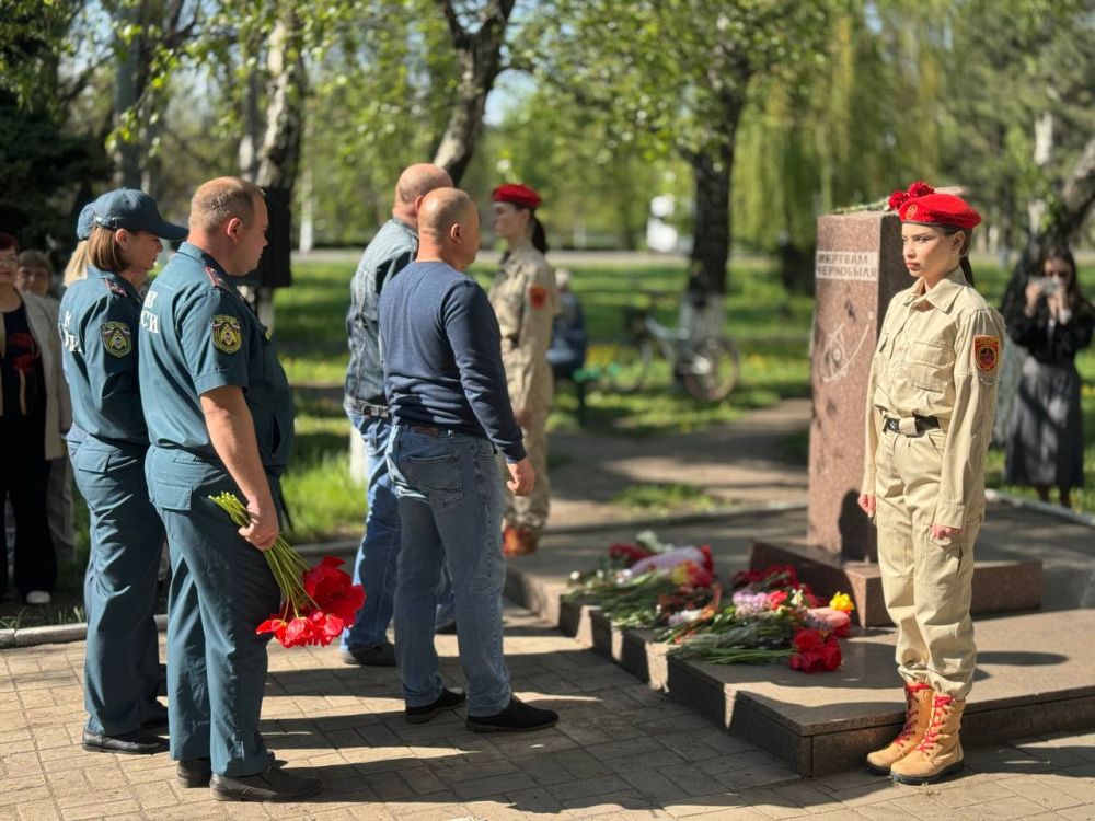 Александр Шатов: В Шахтерске провели памятное мероприятие, посвященное 39-й годовщине трагедии на Чернобыльской АЭС Александр Шатов: В Шахтерске провели памятное мероприятие, посвященное 39-й годовщине трагедии на Чернобыльской АЭС