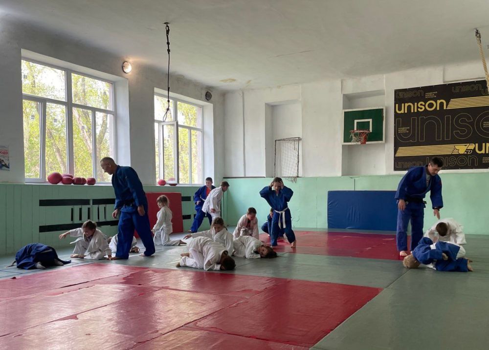Открытая тренировка по дзюдо, организованная в рамках партийного проекта «Детский спорт» Открытая тренировка по дзюдо, организованная в рамках партийного проекта «Детский спорт»