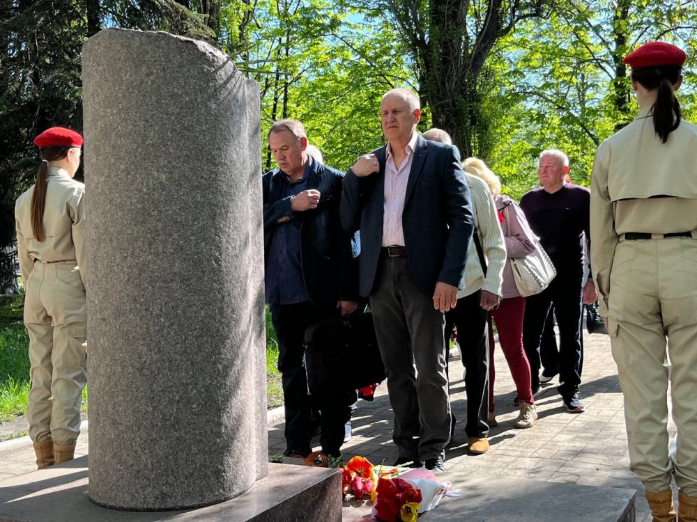 Александр Шатов: В Шахтерске провели памятное мероприятие, посвященное 39-й годовщине трагедии на Чернобыльской АЭС Александр Шатов: В Шахтерске провели памятное мероприятие, посвященное 39-й годовщине трагедии на Чернобыльской АЭС